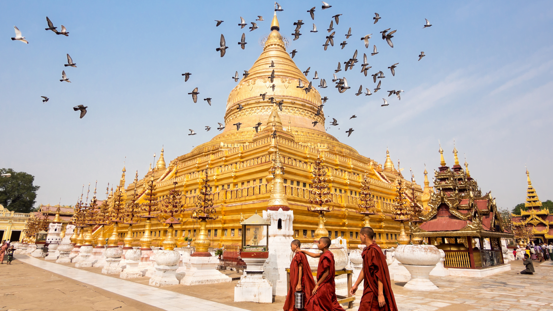 Bagan Shwezigon pagoda