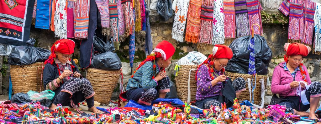 Sapa Hmong Women sell handmade goods